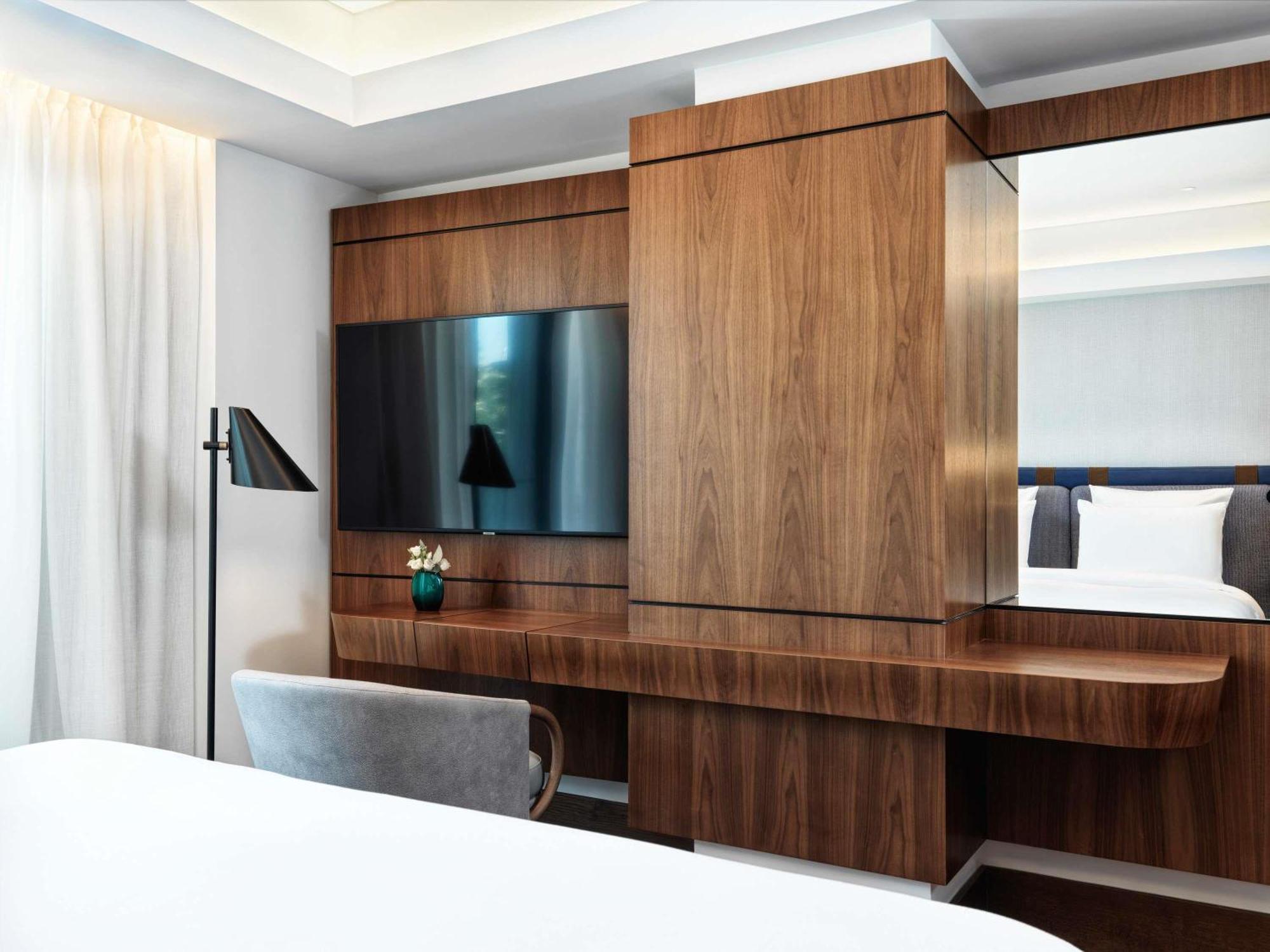 Deluxe King Room Balcony
